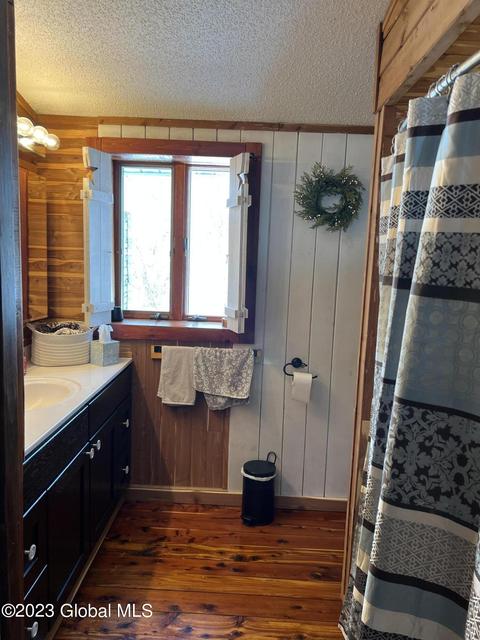 Bath - 56 Robare Rd, Keeseville, NY 12944 photo 2 of 3