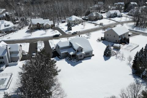 25 Devonshire Way, Halfmoon, NY 12065 photo 47