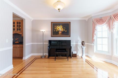 25 Devonshire Way, Halfmoon, NY 12065 photo 5