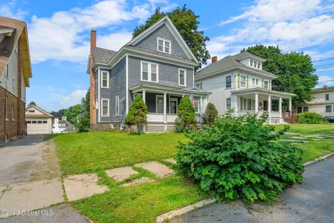 205 S Market St, Johnstown, NY 12095
