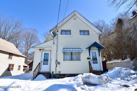 67 Park St, Gloversville, NY 12078