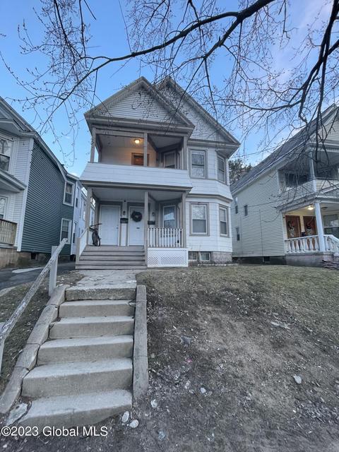 422 Mcclellan St, Schenectady, NY 12304 photo 1