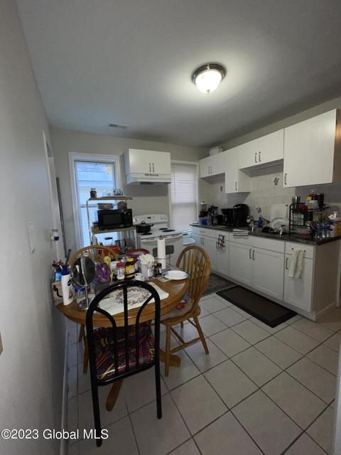 422 Mcclellan St, Schenectady, NY 12304 photo 30