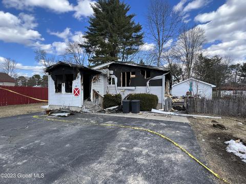 68 Wisconsin Ave, Queensbury, NY 12804