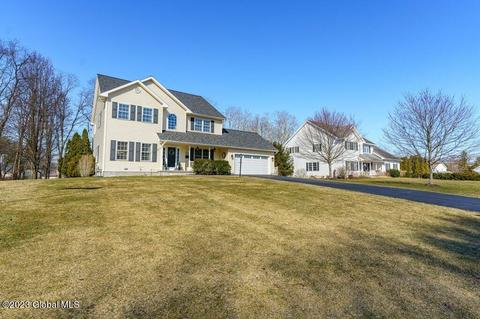 8 Berkshire Dr, Ballston Spa, NY 12020 photo 3
