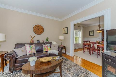 8 Berkshire Dr, Ballston Spa, NY 12020 photo 9