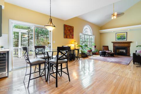 5 Gailes Dr, Slingerlands, NY 12159 photo 8