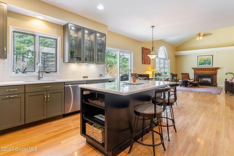5 Gailes Dr, Slingerlands, NY 12159 photo 7