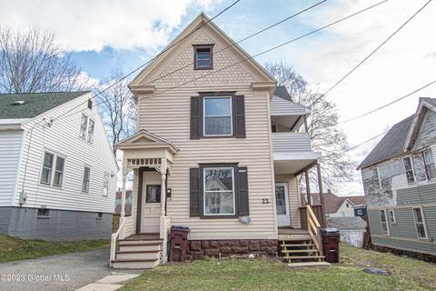22 N Mcnab Ave, Gloversville, NY 12078