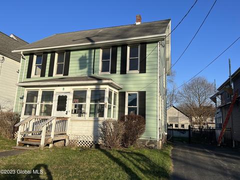 8 Market St, Rotterdam Junction, NY 12150