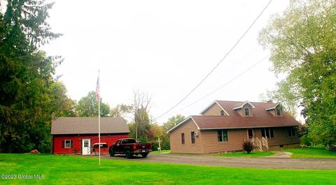 50 Schoolhouse Rd, Coxsackie, NY 12192