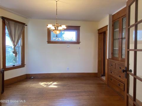 849 Decamp Ave, Schenectady, NY 12309 photo 14