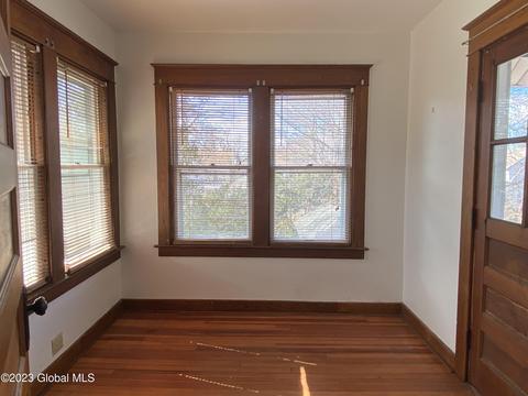 849 Decamp Ave, Schenectady, NY 12309 photo 38