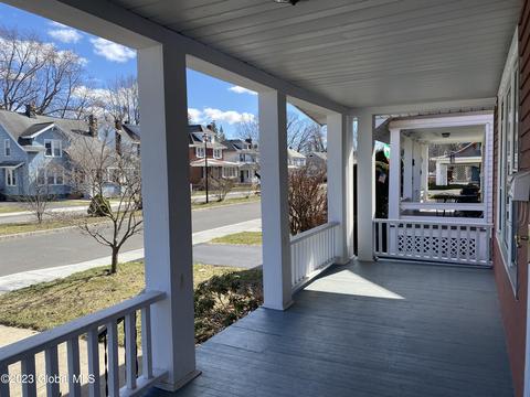 849 Decamp Ave, Schenectady, NY 12309 photo 4
