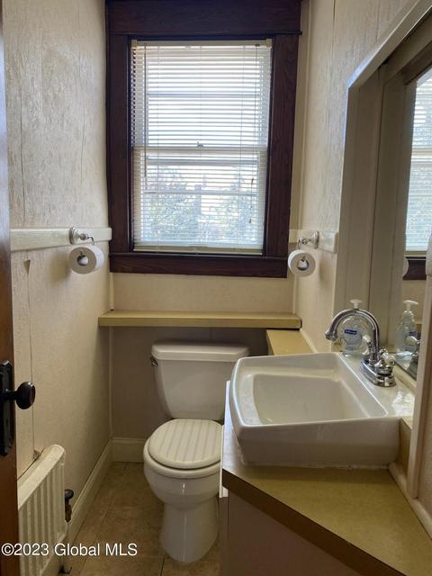 849 Decamp Ave, Schenectady, NY 12309 photo 22