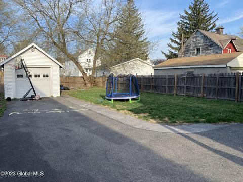 450 Third St, Schenectady, NY 12306 photo 5