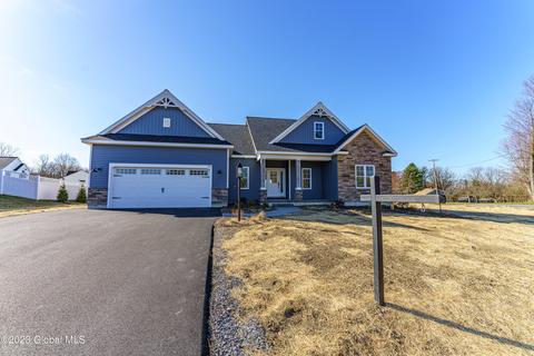 221 Hays Rd, Castleton On Hudson, NY 12033