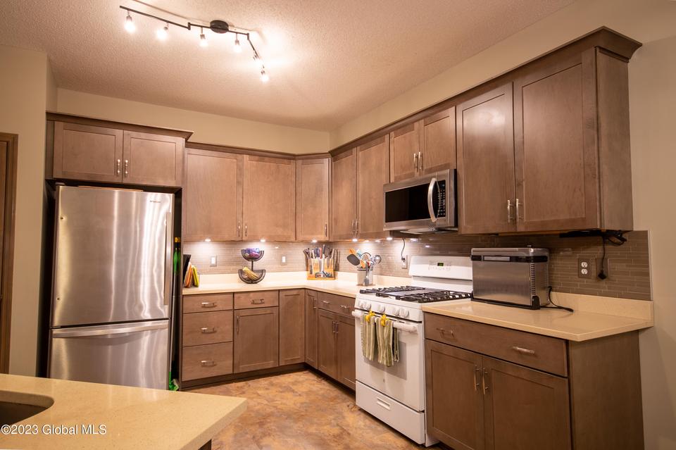  48 Carstead Dr, Slingerlands, NY 12159 photo 15