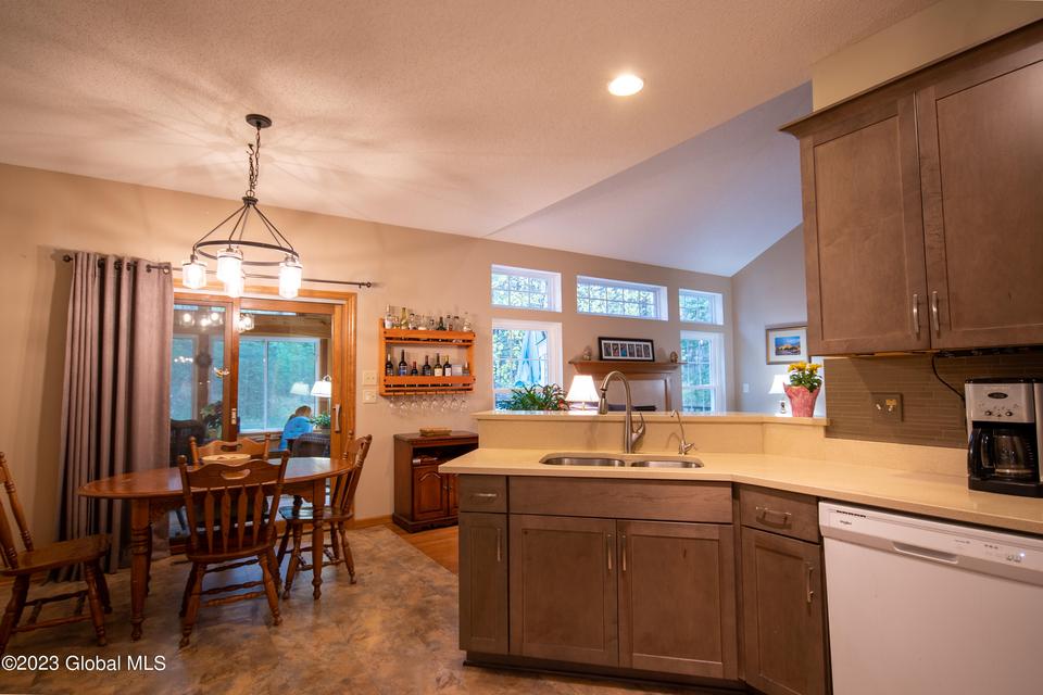  48 Carstead Dr, Slingerlands, NY 12159 photo 13