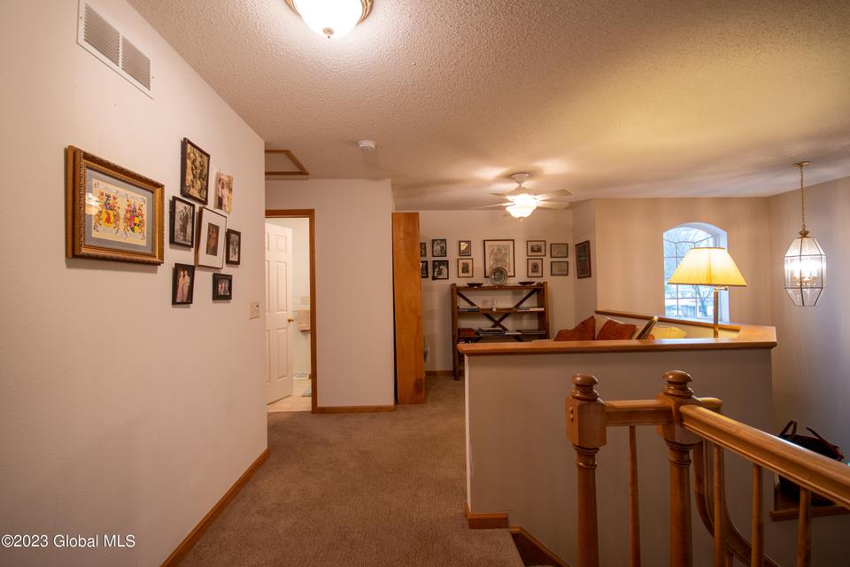  48 Carstead Dr, Slingerlands, NY 12159 photo 37