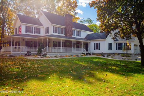 68 R 5th St, Glens Falls, NY 12801
