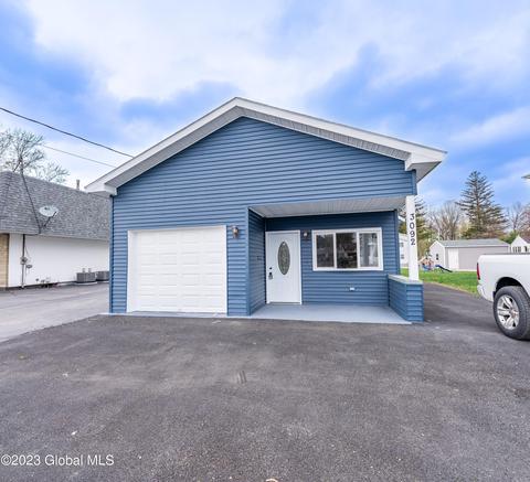 3092 Guilderland Ave, Schenectady, NY 12306