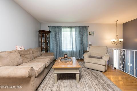235 Starr Ave, Schenectady, NY 12304 photo 4