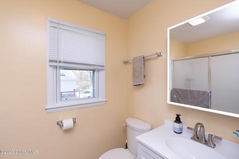 235 Starr Ave, Schenectady, NY 12304 photo 14
