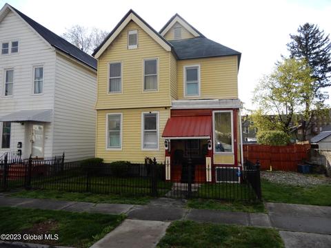 741 4th Ave, Troy, NY 12182