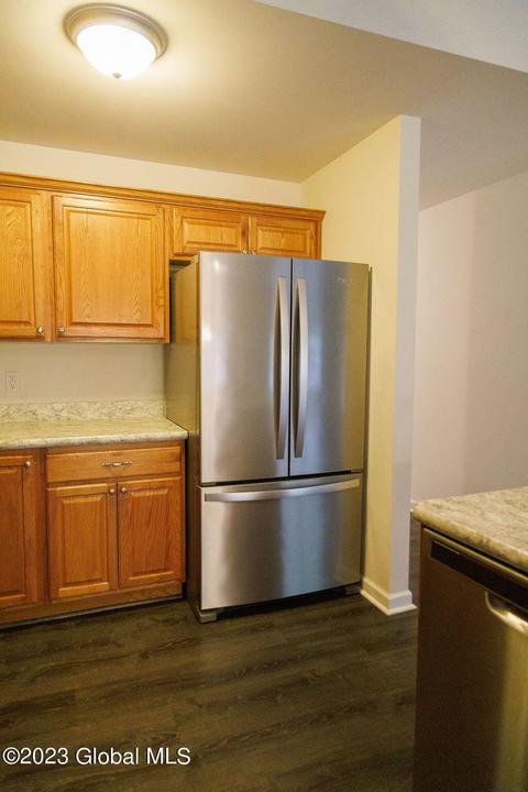 52 Cobblestone Ct, Schenectady, NY 12306 photo 7