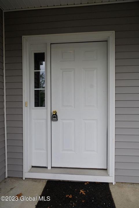 52 Cobblestone Ct, Schenectady, NY 12306 photo 35