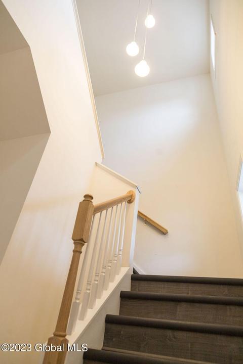 52 Cobblestone Ct, Schenectady, NY 12306 photo 3