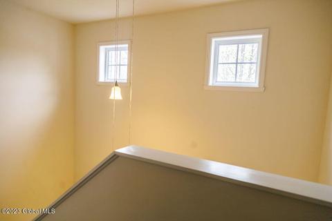52 Cobblestone Ct, Schenectady, NY 12306 photo 25