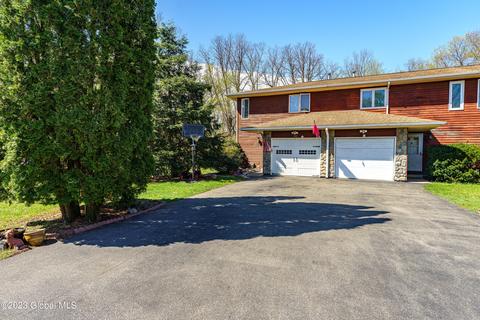 90 Velina Dr, Albany, NY 12203