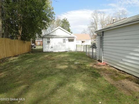 2545 3rd Ave, Schenectady, NY 12303 photo 12