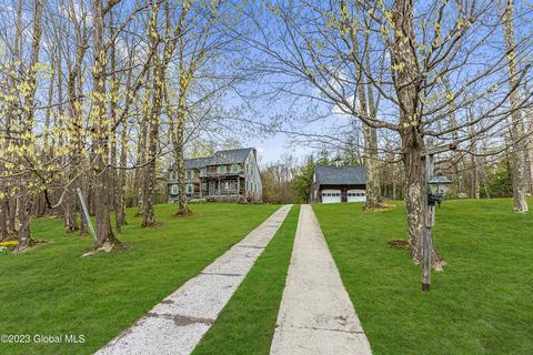 3106 Skyline Dr, Schenectady, NY 12306 photo 2