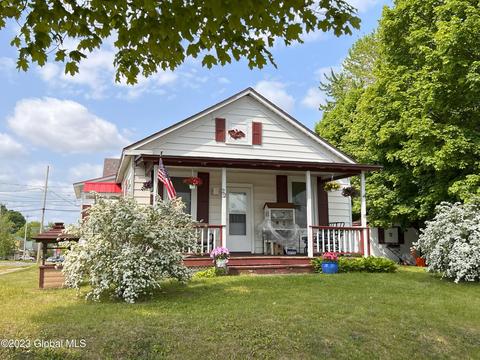 22 Hudson St, South Glens Falls, NY 12803