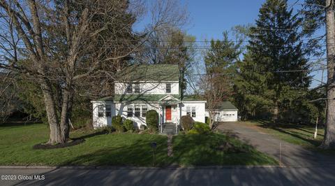 6 Weaver Ave, Waterford, NY 12188