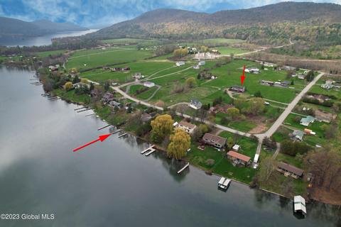 28 Outlet Dr, Ticonderoga, NY 12883