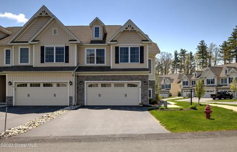 39 Hillman Loop, Round Lake, NY 12151