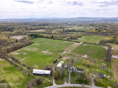 292 Clapper Rd, Selkirk, NY 12158
