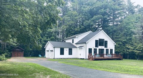 125 Juergens Point Rd, Mayfield, NY 12117