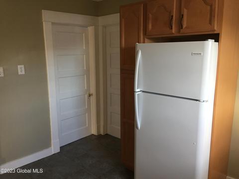 453 3rd St, Schenectady, NY 12306 photo 46