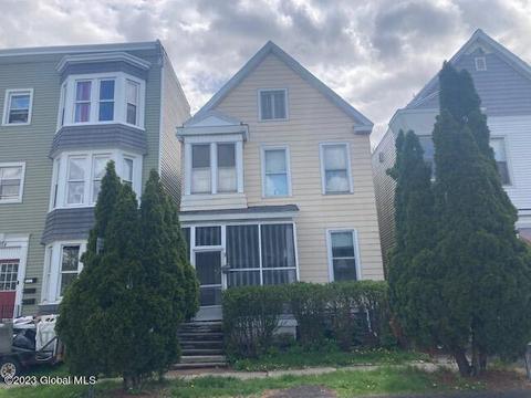 882 3rd Ave, Troy, NY 12182