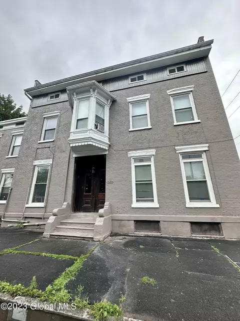 629 3rd Ave, Troy, NY 12182