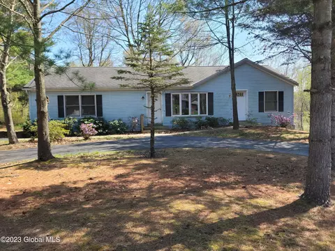 26 Herman K Ln, Castleton On Hudson, NY 12033