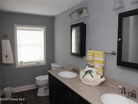 1146 Mcclellan St, Schenectady, NY 12309 photo 26
