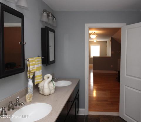 1146 Mcclellan St, Schenectady, NY 12309 photo 27