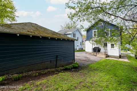 1064 Keyes Ave, Schenectady, NY 12309 photo 6