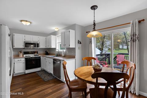 3 Nottingham Dr, Saratoga Springs, NY 12866 photo 12